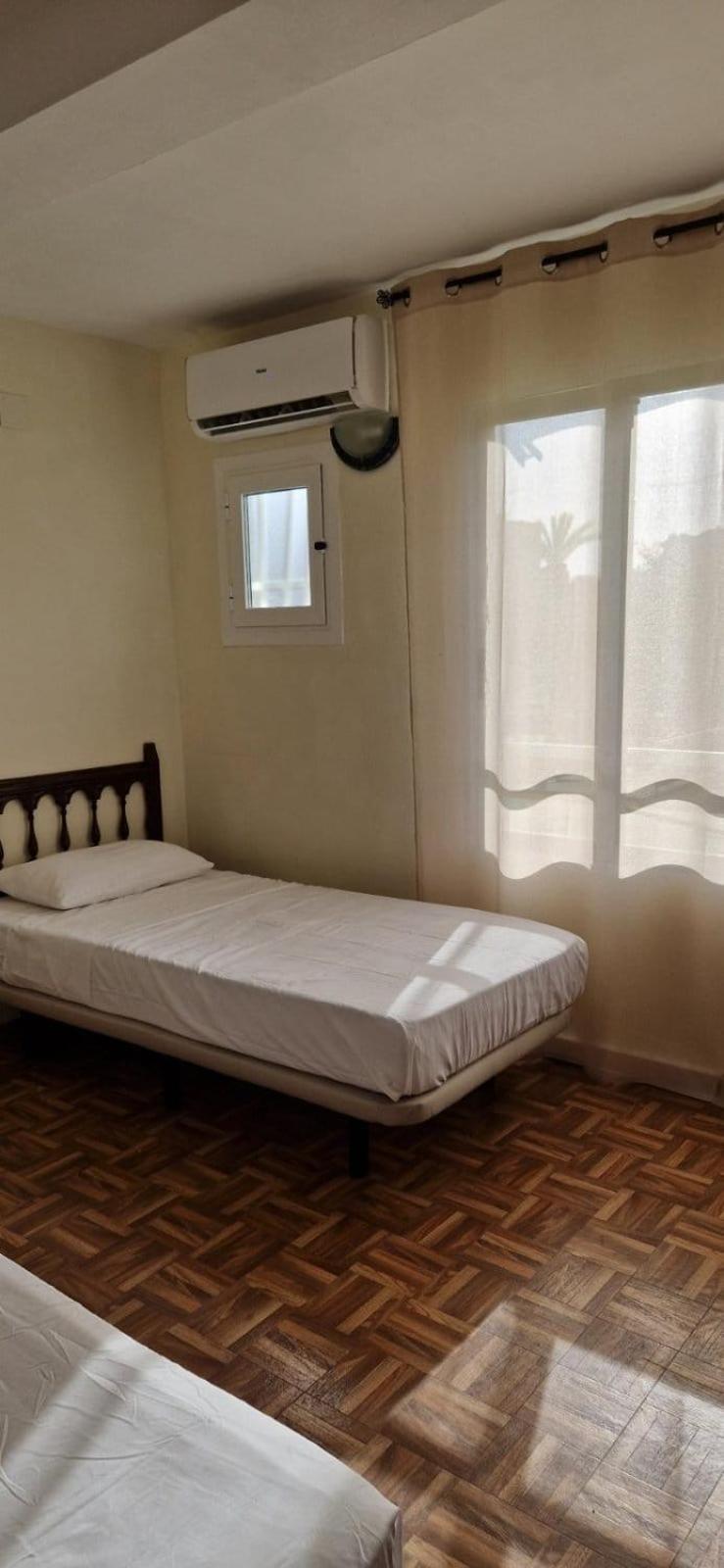 Bermudas-Turis Apartamentos ベニドルム エクステリア 写真